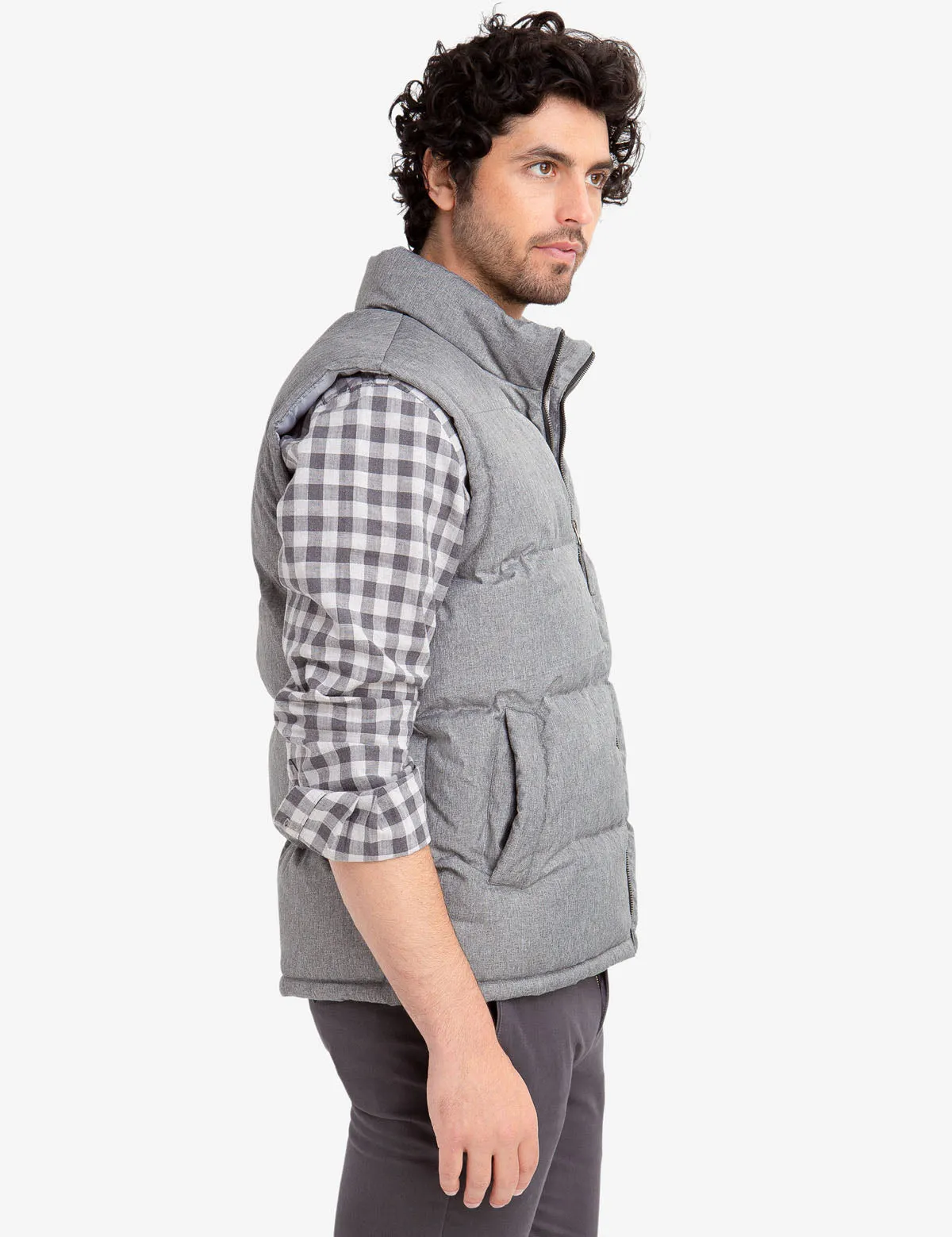 ESSENTIAL PUFFER VEST