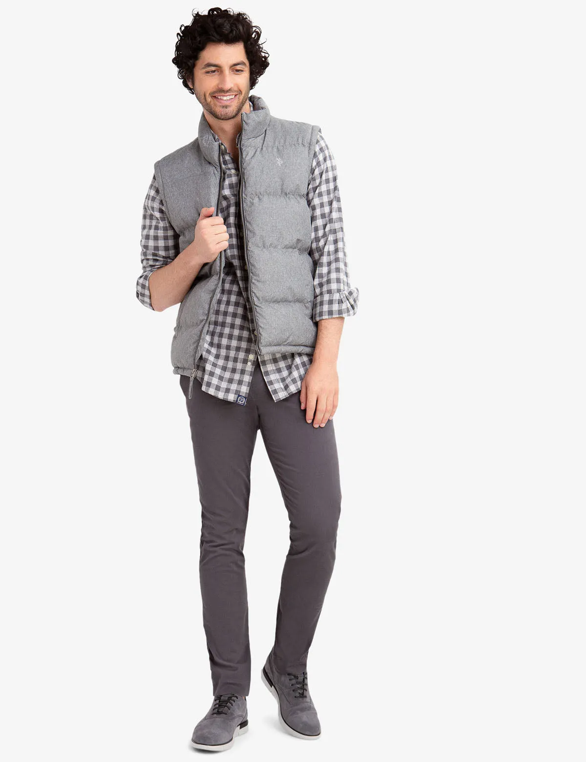 ESSENTIAL PUFFER VEST
