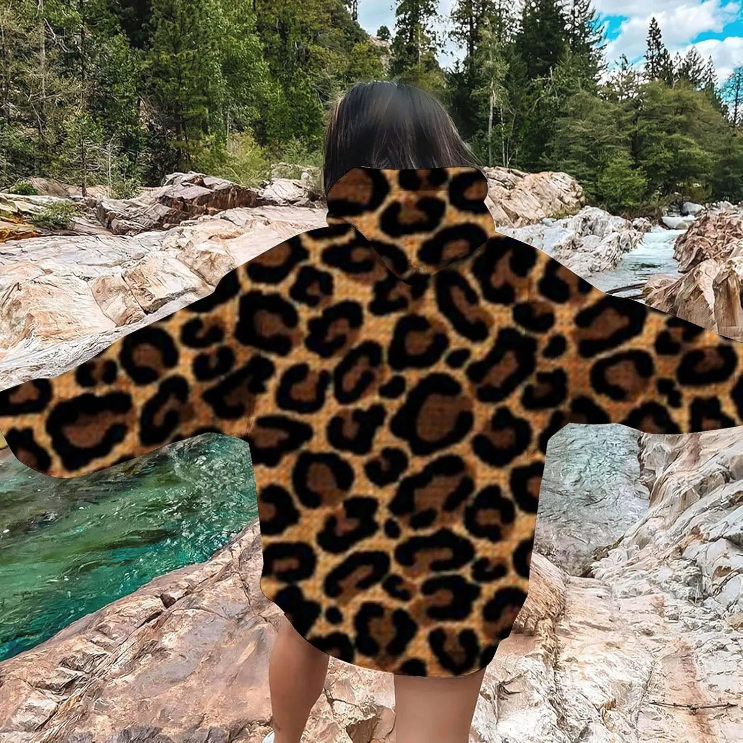 Leopard Sweatshirt for Women Fall Fashion 2024 Oversized Leopard Print Top Oversized Long Sleeve Crew