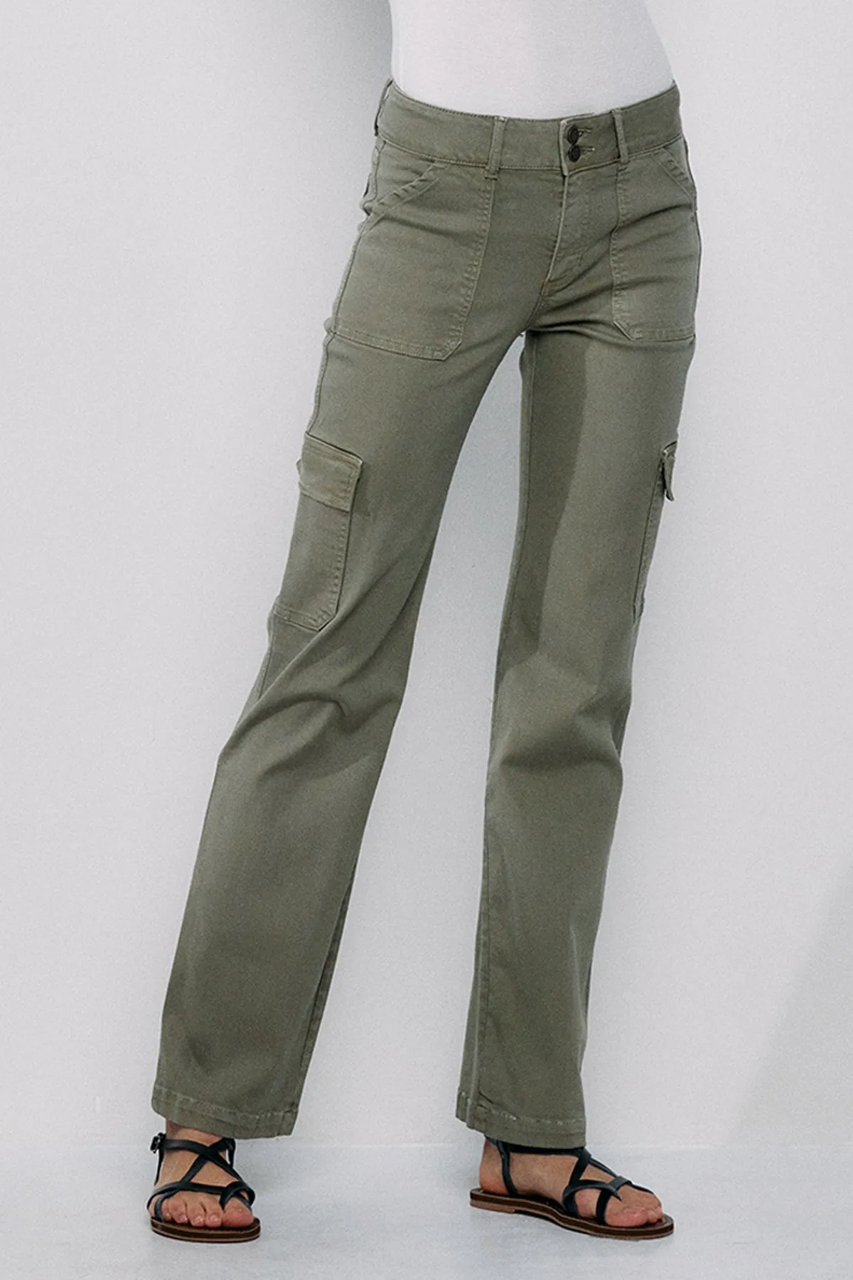 Slim Bootleg Cargo Pant