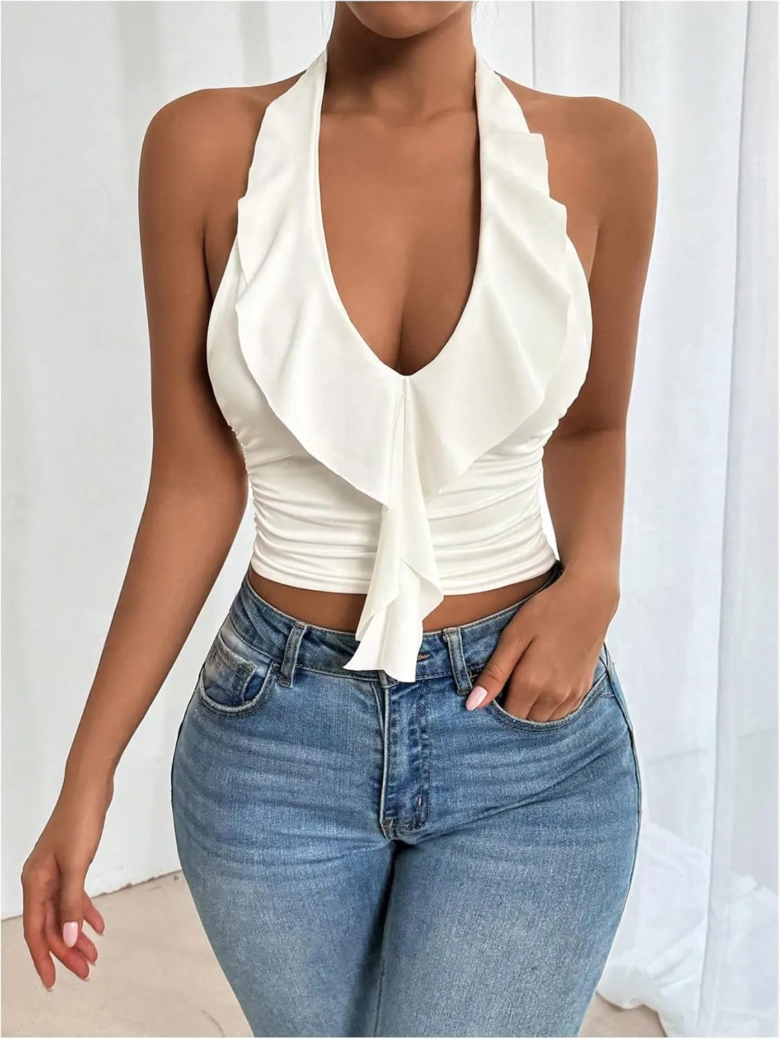 SOLY HUX Women's Ruffle Trim Halter Tops Ruched V Neck Sleeveless Going Out Crop Tops
